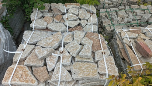 Плитняк гранитный галтованный купить в Кизеле