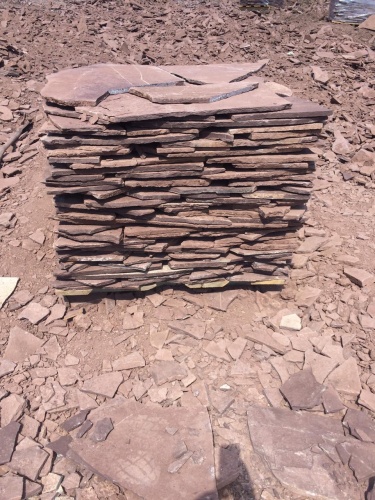 Плитняк лемезит бордовый для цоколя 1,5-2 см купить в Кизеле