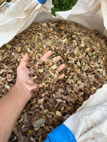 Златолит персиковый декоративная каменная крошка купить в Кизеле