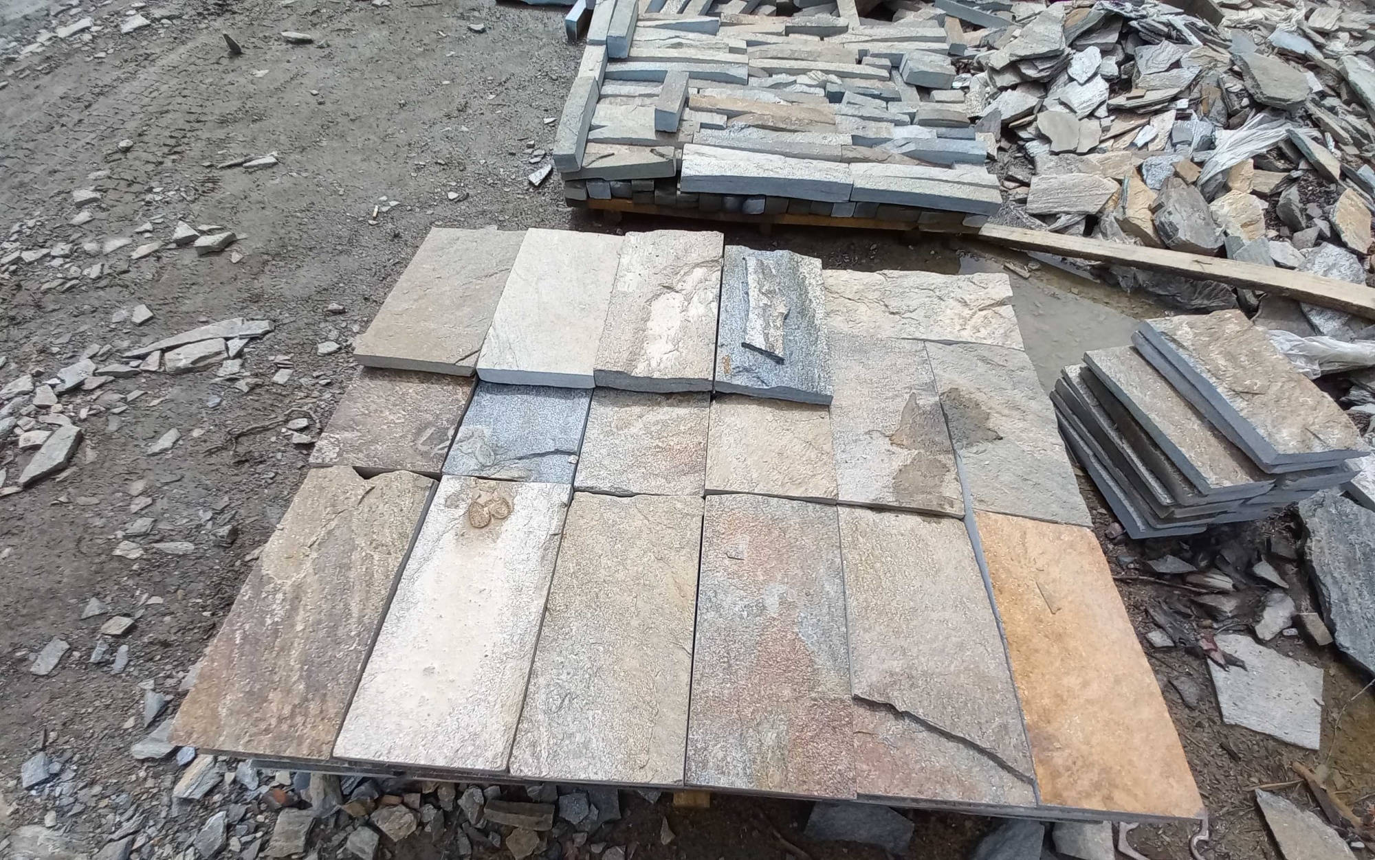 Плитка пилёная златолит Уральский для фасада купить в Кизеле