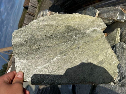 Плитняк златолит зелёный для цоколя, отмостки купить в Кизеле