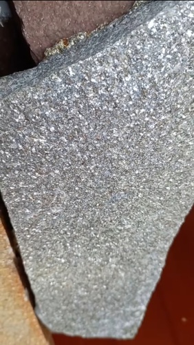 Плитняк златолит серебристый для цоколя, отмостки купить в Кизеле