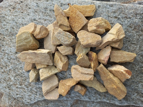 Златолит жёлтый декоративная каменная крошка купить в Кизеле