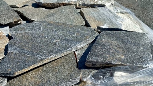 Серицит для облицовки фасада купить в Кизеле